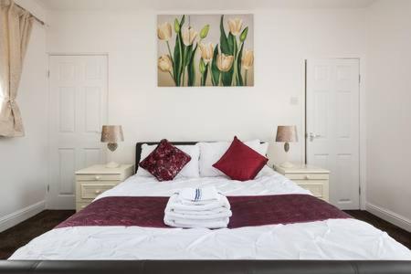 GARDNER HOLIDAYS HOUSE room 5